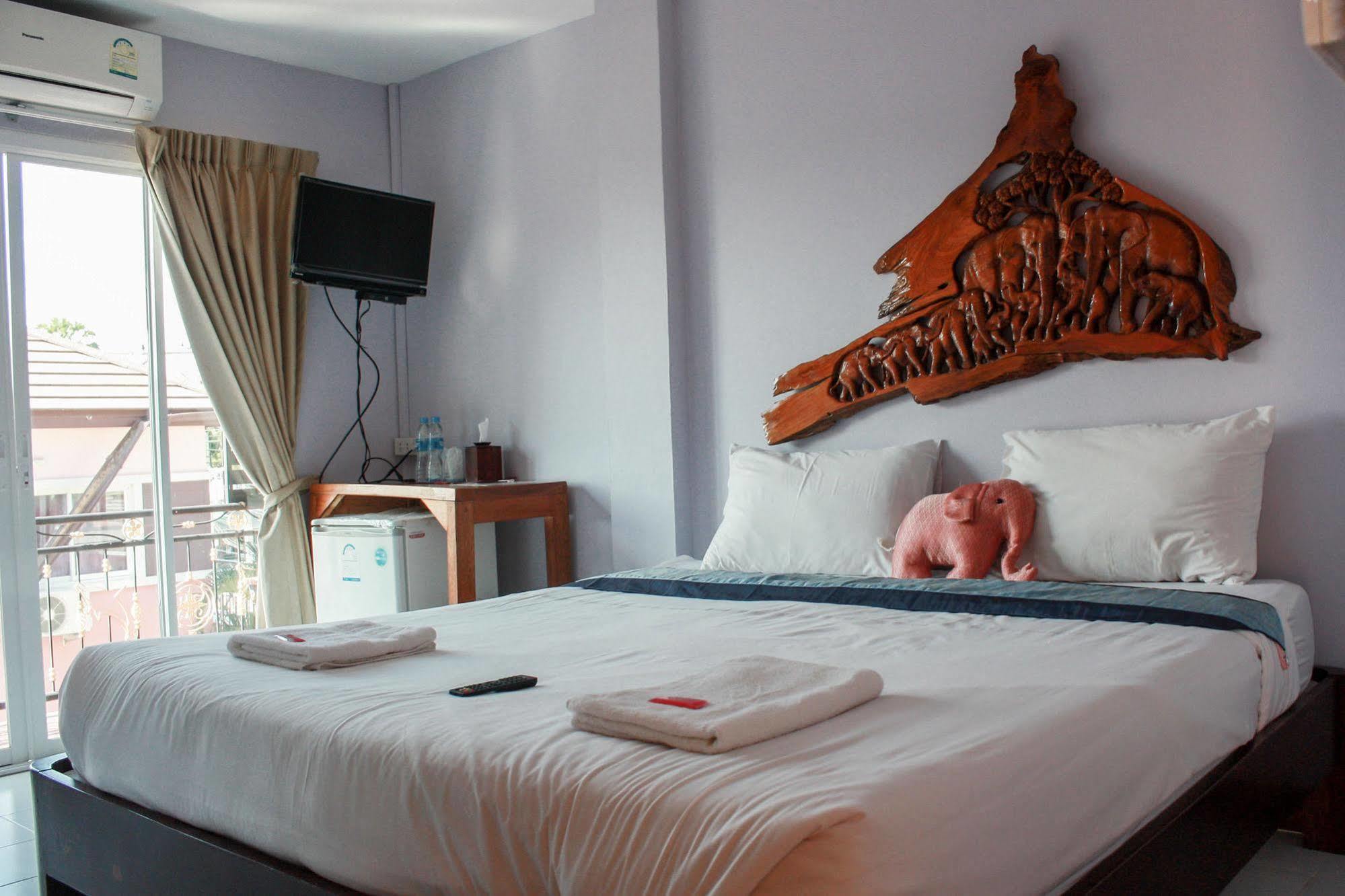 Baan Taklom Chomtalay Hotel Cha-Am Ngoại thất bức ảnh