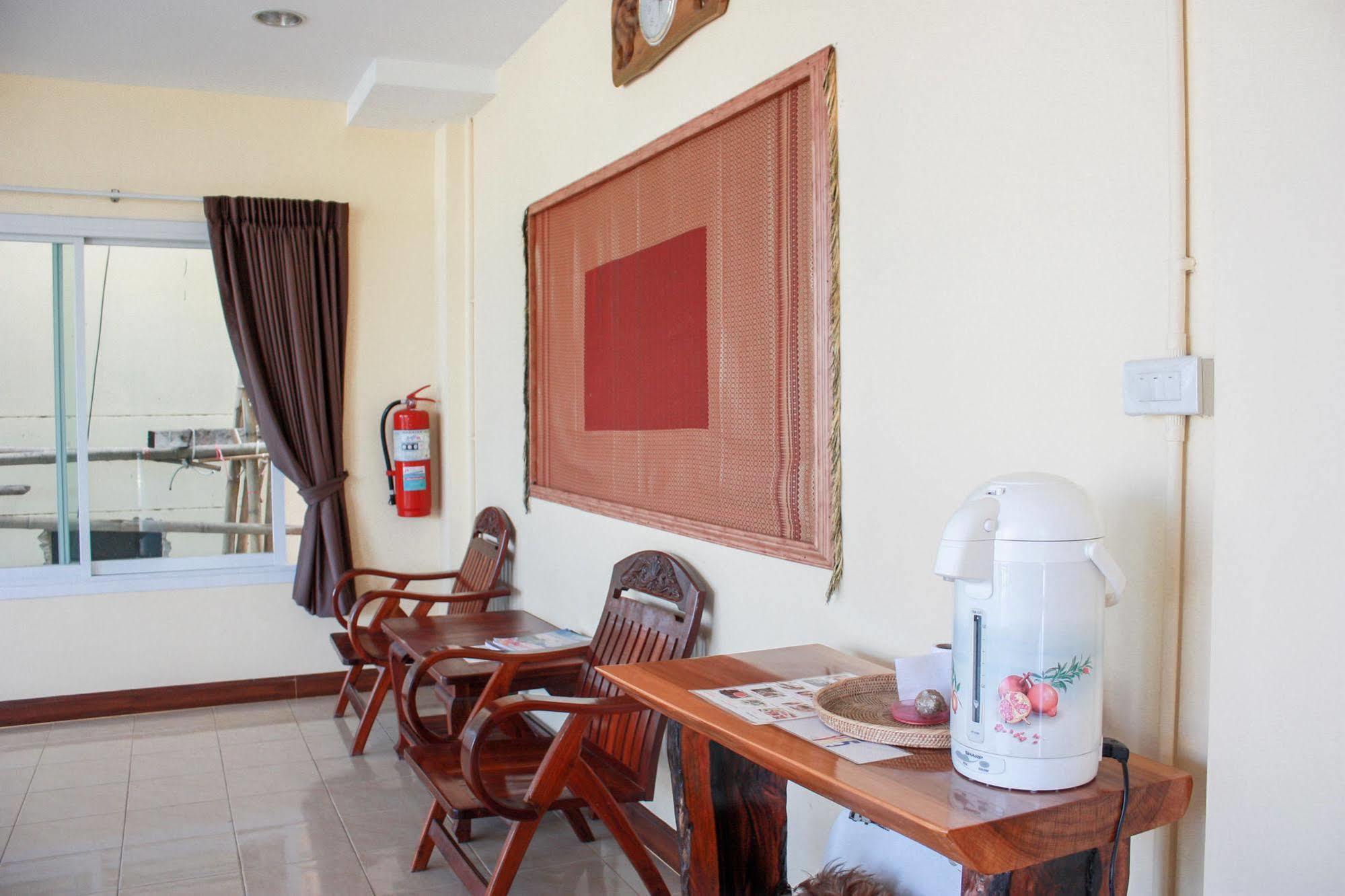 Baan Taklom Chomtalay Hotel Cha-Am Ngoại thất bức ảnh